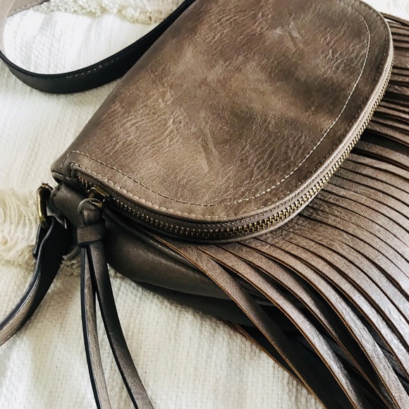 aldo bags taupe fringe